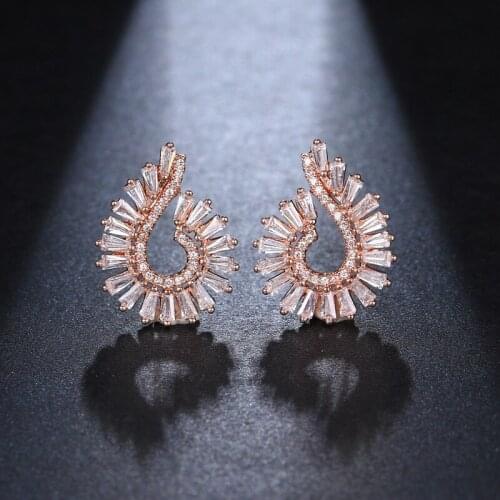 Ekopdee Korean Summer Cubic Zirconia Stud Earrings For Women Trend Daily Silver Small Zircon Earring Female Wedding Jewelry 2021