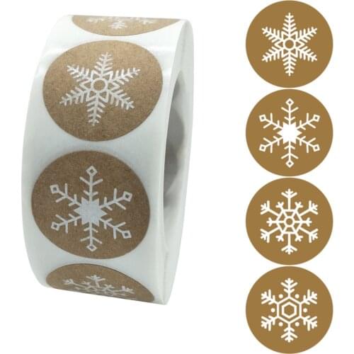 500pcs/1 roll Christmas Label Sticker Adhesive Kraft Paper Snowflake Pattern Seal 2.5cm/1" New Year Decor Festival Party Gift
