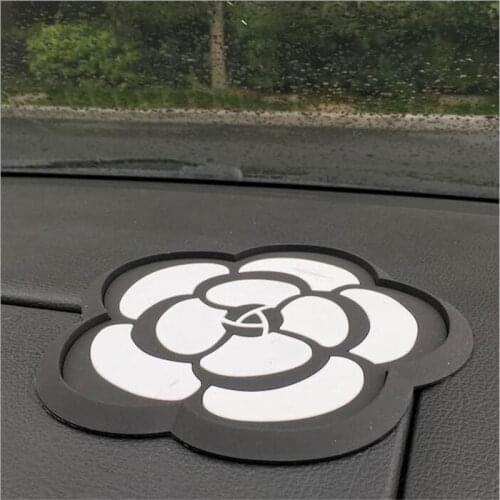 1 Pack new mobile phone anti-skid pad PVC soft elastic car mat car phone perfume cigarette mobile phone pad gadget car