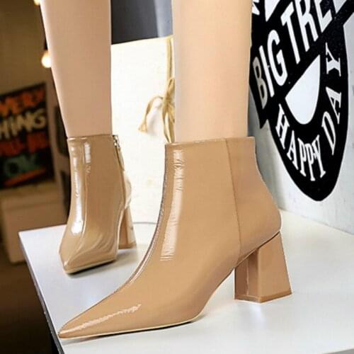 LTARTA Winter Fashion Simple Chunky Heel Pointed Shiny Patent Leather Sexy Nightclub Slim High Heel Ankle Boots DS-1988-1