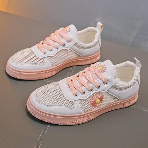 2020 Women Casual Shoes Spring Women Fashion Embroidered Breathable Hollow Lace-Up Women Sneakers Vulcanized Shoes Mesh Floral