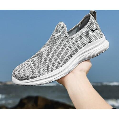 2021 Summer Mesh Shoes Men Light Sneakers Fashion Mens Casual Walking Shoes Breathable Men Loafers Slip on Male Running Sneaker