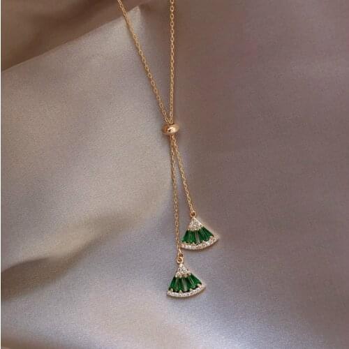 Hot Sale Classic Green white Crystal Geometric Necklace Pendant Chokers Necklace For Women Statement Jewelry