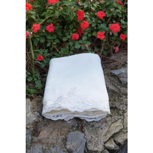 Servella French lace Towel Cream