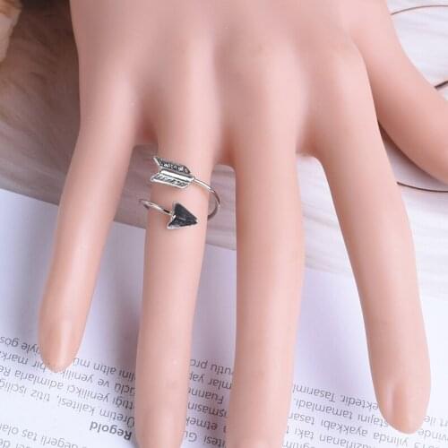 A ring of arrows, an arrow