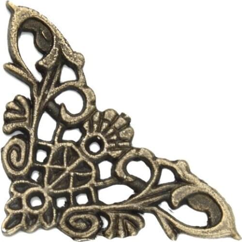 4 Pieces/batch 35x35 Mm Retro Alloy Zinc Box Corner Protector Jewelry Wooden Wine Box Decoration Desk Edge Cover Corner XD