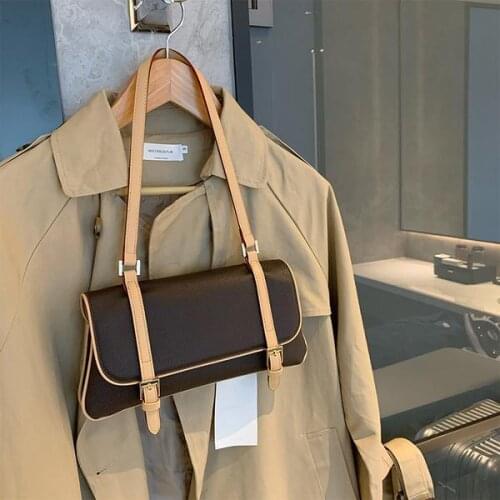 Womens Shoulder Bag Vintage Brown Baguette Zipper Buckle Decorative Luxury Leather Handbags Wholesale 2021 Fashion Female Bags