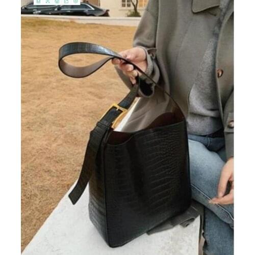 2021 New Shoulder Bag Fashion Handbags and Purses Bucket Bags 2Pcs Set Vintage Leather Stone Pattern Crossbody Bags for Women