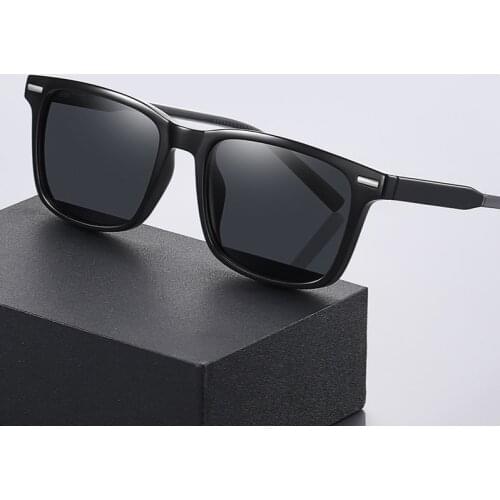 Men Polarized Sunglasses TR90 Square Frame Spring Leg Fashion Rays Brand Designer Driving Sun Glasses for Men Women Goggle UV400