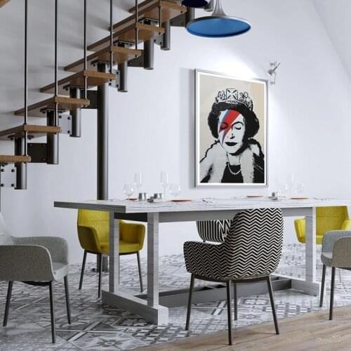 Noble Beautiful Queen Black and White Canvas Painting Wall Art Nordic Posters and Prints Wall Pictures for Living Room Decor