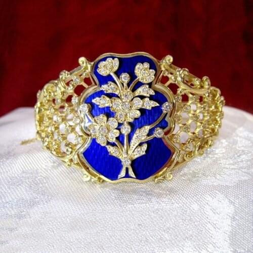 Fashion Hollow Full Crystal Carving Craftsmanship Ring for Women Engagement Party Wedding Rings Jewelry Accessories Size 5-11