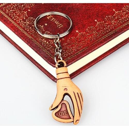 100pieces peach heart love hand keychain hanger 25mm keyrings wholesale promotion wood gift pendant keyring Diy