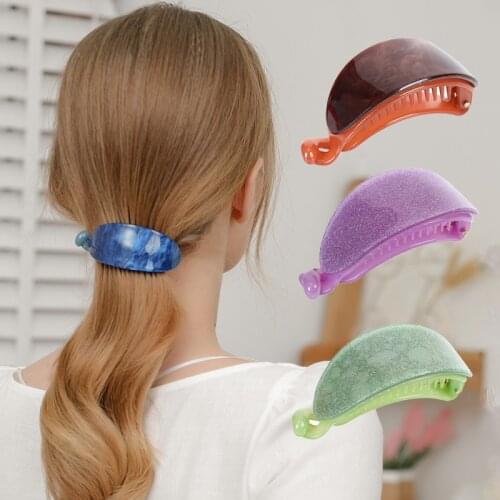 New Acrylic Banana Shape Hair Claws Women Girls Temperament Hair Clips Ponytail Holder Hairpins Fashion Hair Accessories