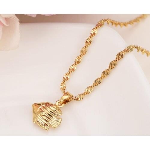 Gold Necklace with goldfish Pendant Women Loverss Jewelry Valentines Gift Sweater chain Romanti Fancy Accessories charms Bijoux