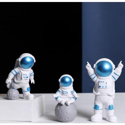 Nordic Astronaut Figurines Resin Model Mini Table Ornaments Living Room DIY Modern Home Decor Accessories