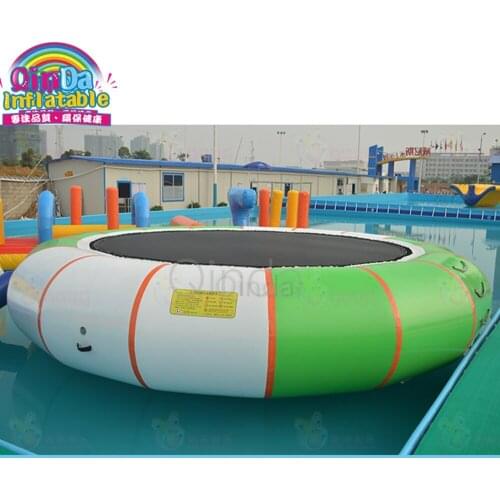 Summer Amusement Park Jump Floating Toys Inflatable Air Trampoline on Lake