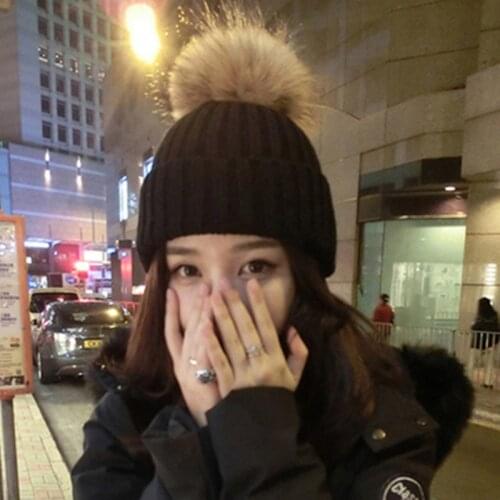 2020 New Winter Brand Female Fur Pom Poms Hat Winter Hat for Women Girl 's Hat Knitted Beanies Cap Hat Thick Women Beanies Hat