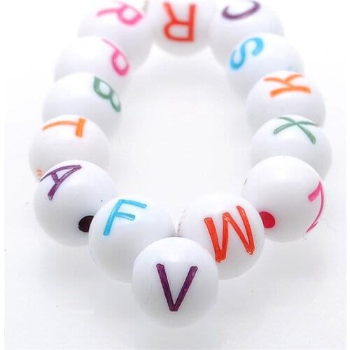 Wholesale 1800pcs 8mm Loose Round Acrylic Alphabet Beads White with Colorful English Initial Jewelry Plastic Breacelet Beads
