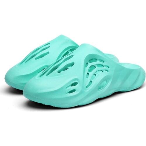 Mens slippers new summer outdoor beach shoes trend fashion slippers breathable womens shoes