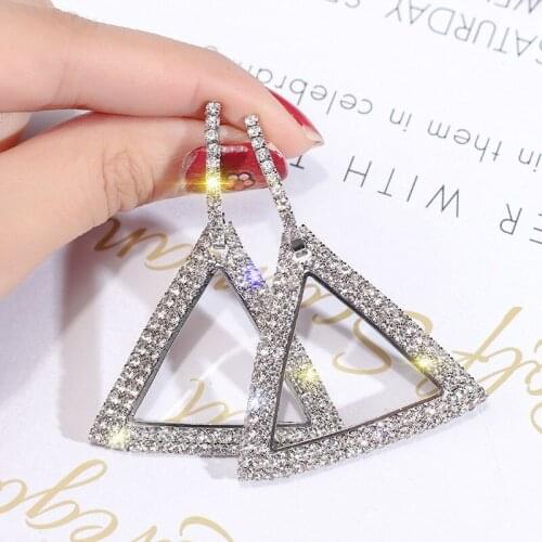 New Fashion Elegant Bling Crystal Earrings for Women High Quality LOVE Hollow Heart Earring Jewelry Wedding Party Earrings