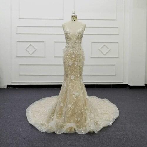 Luxury Crystal Beading Wedding Gowns V Neck Illusion Vintage Mermaid Buttons Wedding Dress 3D Flower Rhinstone Crystal SJ465