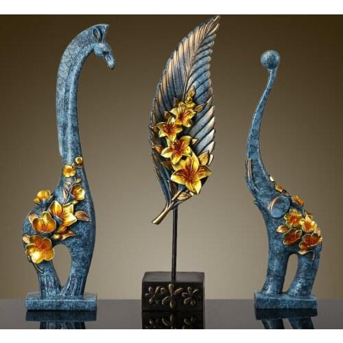 EUROPEAN CREATIVE RESIN DEER ORNAMENTS WEDDING GIFTS HOTEL OFFICE DESKTOP FIGURINES CRAFTS HOME LIVINGROOM FURNISHING DECORATION