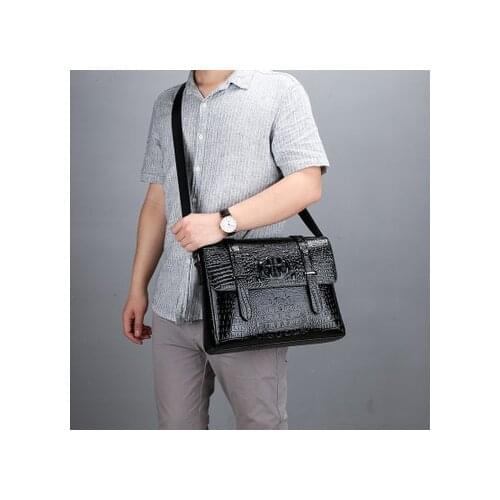 Crocodile pattern Leather Business Handbag Laptop Briefcases for Men Leather Casual Men Bag Messenger Shoulder Man laptop bag
