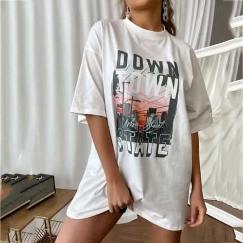 Building Letter Print Vintage White Short Sleeve Graphic Tee Women New O Neck Loose Fashion Casual Woman Tshirts 2021Summer Tops
