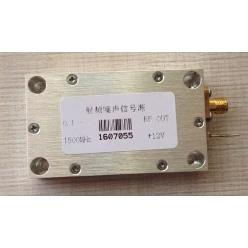 NEW 1PC Engineering noise signal source Noise generator Spectrum analyzer tracking source Shielded signal source 0.1-1500MHz