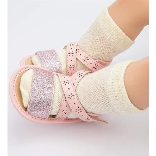 Toddler Baby Girls Shining Sandals Flashing Infant Newborn Shoes Soft Rubber Sole Non-slip First Walker Shoe Girl Summer Sandals