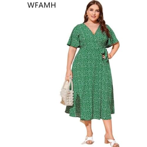 2021s new summer slimming, sexy, Stylish v Neck, pleated short sleeve, floral dot, loose waist, polka dot, plus size dress