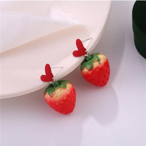 Korean Fashion Strawberry Stud Earrings For Women Red Fruit Design Heart Kpop Cute Girl Simple Earrings Jewelry 2021 New