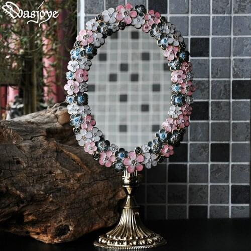 Tnukk Metal Photo Frames