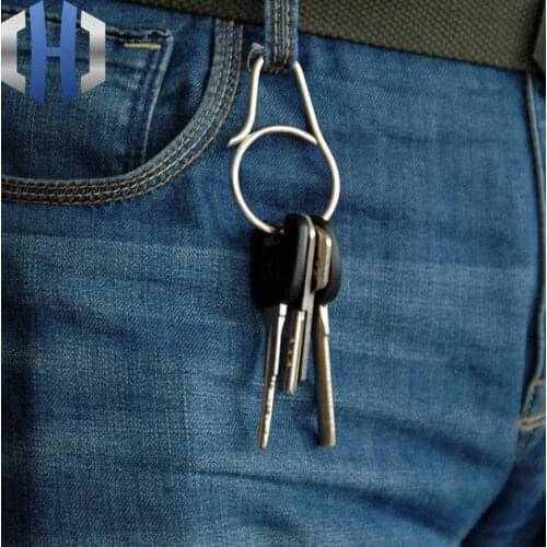 One-piece Quick Release Keychain Creative Titanium Key Ring Pendant Creative Design Male And Female Keychain