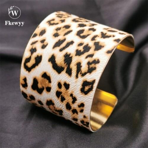 Fkewyy New Fashion Bracelets For Women Leopard Gothic Accessories Valentines Day Boho Jewelry Woman Gold Plated Cuff Bracelets