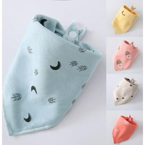 New Cartoon Dots Style Winter Pet Bandanas Cotton Washable Dog Bandanas Scarf Bowties Collar Pet Square Bib For Puppies Kittens