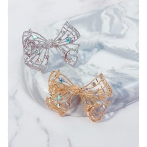 Women‘s Fashion Rhinestone Bow Brooch Hollow Music Metal Brooches for Women Clothing Pin Jewelry Accessories
