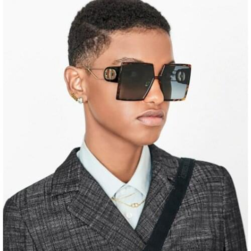 New Vintage Fashion Square Sunglasses Women Luxury Brand Big Frame Women Sun Glasses Black Fashion Gradient Female Glasses 2021