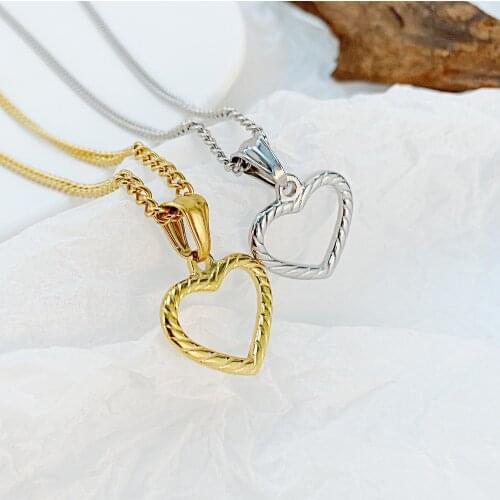 Fashion Hollow Heart Pendant Womens Necklaces Stainless Steel Chain with 24Inch Necklace for Anniversary Birthday Gift