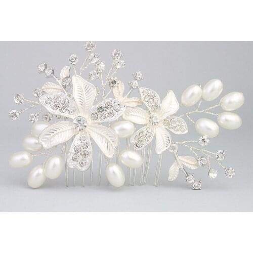 SLBRIDAL Handmade Alloy Wired Rhinestones Crystal Pearls Flower Wedding Hair Comb Bridal Headpieces Hair Accessories Bridesmaids