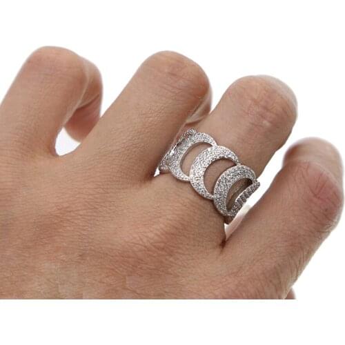 2021 New Fashion Silver Color Crescent Moon Shape Paved Tiny Dazzling CZ Finger Rings For Women Wedding Engagement Jewelry Gifts