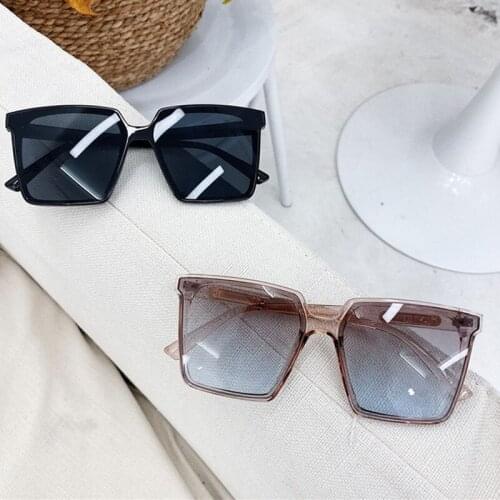 New Vintage Square Oversized Sunglasses Women Brand Designer Transparent Gradient Sun Glasses Big Frame Eyewear UV400 Goggles