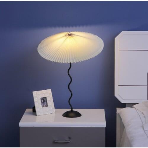 Nordic Led Table Lamp Vintage Pleated Umbrella Table Light For Living Room Decoration Bedroom Bedside Study Home Decor Desk Lamp
