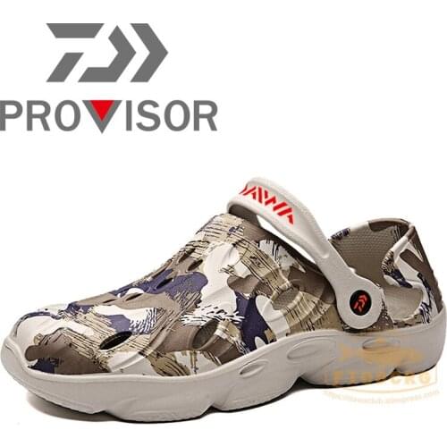 2021 DAWA Fishing Shoes Beach Sandals Camouflage Outdoor Wading Shoes Light Weight Breathable Daiwa Men Summer Fishing Sandals