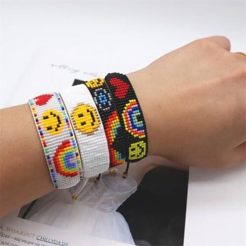 ZHONGVI Smiley Face Bracelets Rainbow Pattern Bracelet For Women Summer Beach Pearls Beaded Pulsera Beads Smile Jewelry