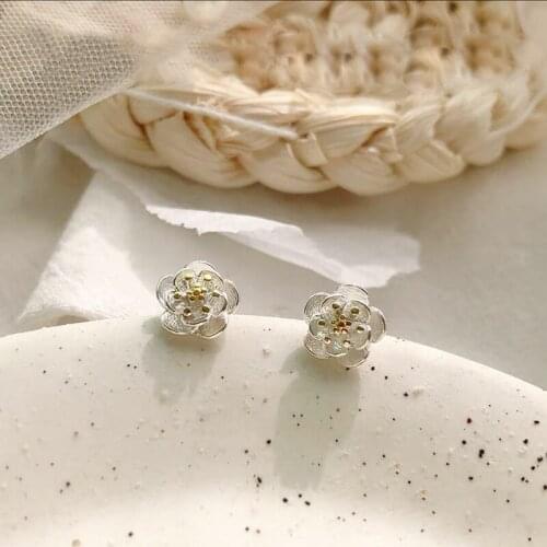 Flower earrings female summer earrings simple design 2021 new