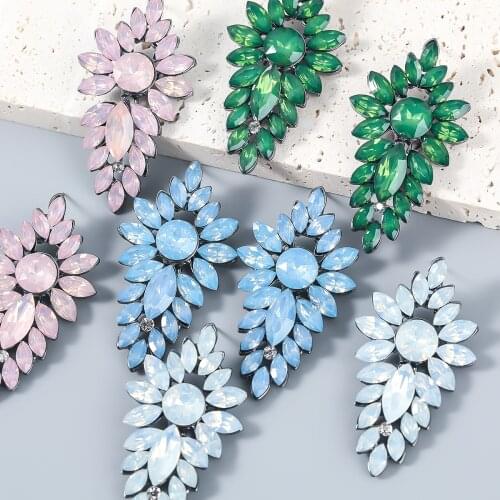 Fashion Metal Multi-layer Willow Leaf Rhinestone Geometric Earrings Womens Creative Popular Dangle Earrings Party Accessories