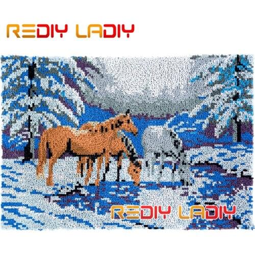 Latch Hook Rug Kits Winter Horses Plush Wall Hanging DIY Carpet Rug Chunky Yarn Arts Cushion Crocheted Floor Mat Hobby & Crafts