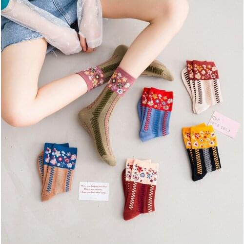 Socks women autumn and winter new retro flower tube socks ladies cotton socks Mori female college style female socks