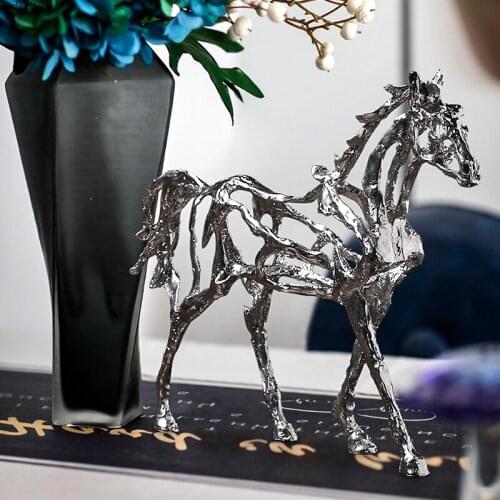 Creative Abstract Hollow Horse Sculpture Crafts Electroplating Metal Horse Living Room Office Decor Exquisite Gift Animal Statue